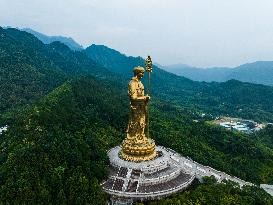 99-meter-tall Open-air Bronze Statue of Ksitigarbha Bodhisattva
