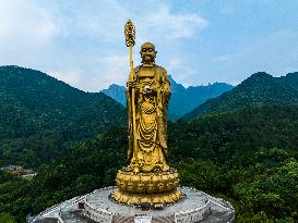 99-meter-tall Open-air Bronze Statue of Ksitigarbha Bodhisattva