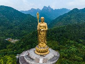 99-meter-tall Open-air Bronze Statue of Ksitigarbha Bodhisattva
