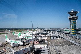 Illustration - Paris Orly Airport