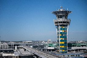 Illustration - Paris Orly Airport