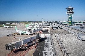 Illustration - Paris Orly Airport