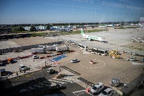 Illustration - Paris Orly Airport
