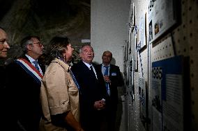 PM Bayrou on visit in Rochefort - Bela