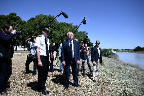 PM Bayrou on visit in Rochefort - Bela