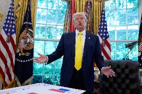 Donald Trump Delivers A Major Announcement On Economy - Washington