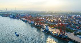 China Goods Trade Total Import And Export Value Increased