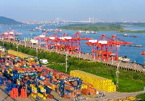 China Goods Trade Total Import And Export Value Increased