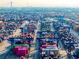 China Goods Trade Total Import And Export Value Increased