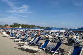Illustration - Tirrenia Beach Resorts - Rimini