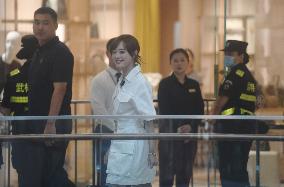 Actress Sun Li