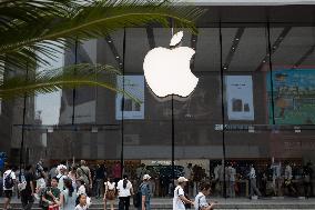 Apple Pay Crisis