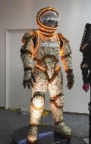 Space suit made using "Nishijin-ori" weaving