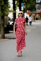 PFW - Viktor And Rolf Street Style