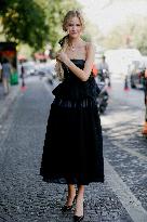 PFW - Viktor And Rolf Street Style