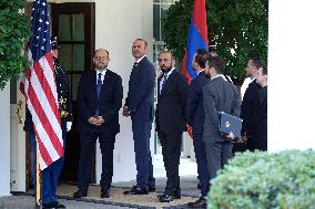 Donald Trump greets Armenian and Azerbaijan leaders - Washington