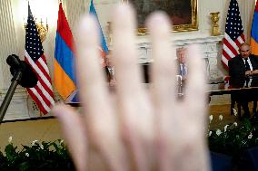 Donald Trump Meets Armenian And Azerbaijan Leaders - Washington