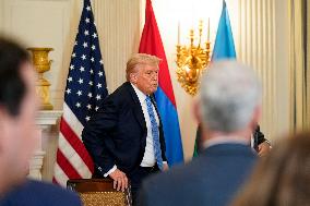 Donald Trump Meets Armenian And Azerbaijan Leaders - Washington