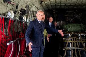 PM Mark Carney Visits Canadian Forces Base - Canada