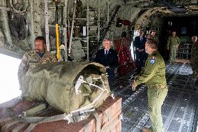 PM Mark Carney Visits Canadian Forces Base - Canada