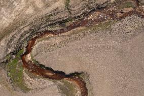 Drought Reservoirs Low Water Levels - UK