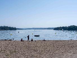 Cyanobacteria Suspected At The Lac de Pareloup - Aveyron