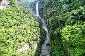 Maling River Canyon in Xingy