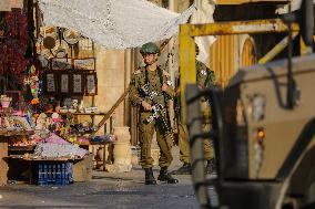 Israeli Settlers in Hebron Old City - West Bank
