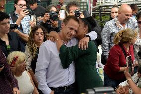 Florence Cassez's Ex-Partner Israel Vallarta Released After 19 Years In Prison - Mexico