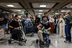 Wounded Gaza Teens Arrive in US for Treatment - DC
