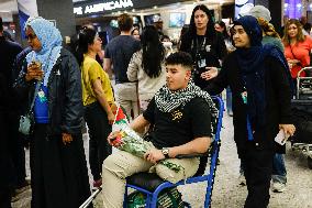 Wounded Gaza Teens Arrive in US for Treatment - DC