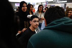 Wounded Gaza Teens Arrive in US for Treatment - DC