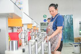 Edge Banding Manufacturing in Huzhou