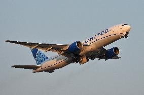 Fiumicino, Italy, Aircraft to Fiumicino Airport