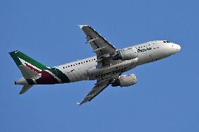Fiumicino, Italy, Aircraft to Fiumicino Airport