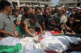 Al Jazeera Correspondents Killed By Israeli Attack - Gaza