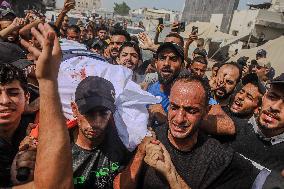 Al Jazeera Correspondents Killed By Israeli Attack - Gaza