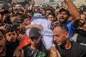 Al Jazeera Correspondents Killed By Israeli Attack - Gaza