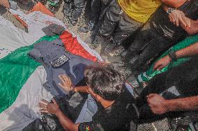 Al Jazeera Correspondents Killed By Israeli Attack - Gaza