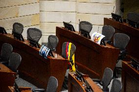 Colombian Senator Miguel Uribe Turbay Dies at 39 after Assasination Attempt