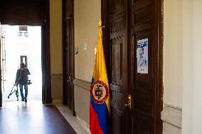 Colombian Senator Miguel Uribe Turbay Dies at 39 after Assasination Attempt