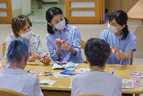 Princesses visit Hiroshima