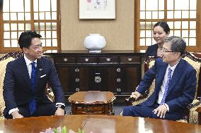 Japan-S. Korea talks