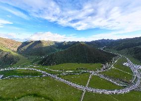 Tibet High-grade Highway