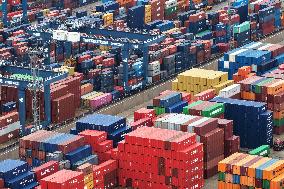 US China Trade Suspends Tariffs