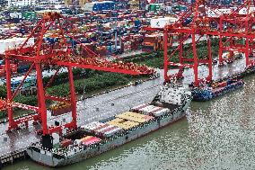US China Trade Suspends Tariffs
