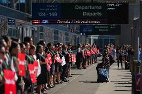 Air Canada Flight Attendants Hold Silent Protest at Vancouver Airport - Canada