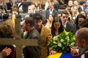 Colombian Senator Miguel Uribe Turbay Dies at 39 after Assasination Attempt