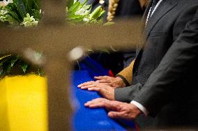 Colombian Senator Miguel Uribe Turbay Dies at 39 after Assasination Attempt