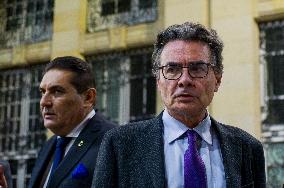 Colombian Senator Miguel Uribe Turbay Dies at 39 after Assasination Attempt
